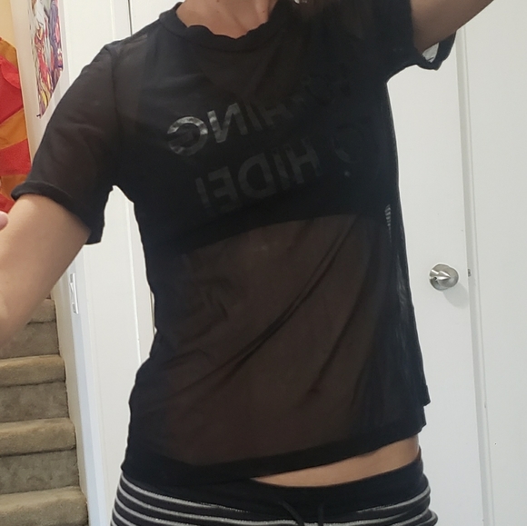 ★ 3 for $10 ★ 'Nothing To Hide' mesh tee - Picture 2 of 3
